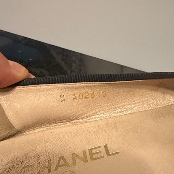 Chanel Black Lambskin Patent Cap Toe Ballet Flat - Picture 7 of 7